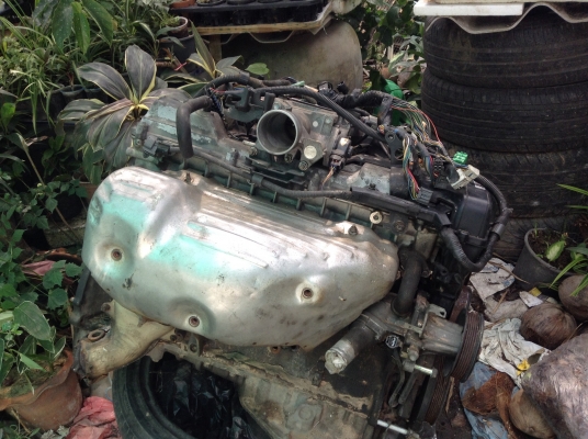 เครื่อง 2jz ge vvti ท่อนตรงไม่รวมอะไหล่ 5000 บาทไม่มีเลข
