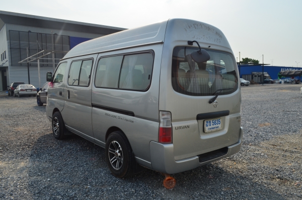 NISSAN URVAN 3.0 SLX