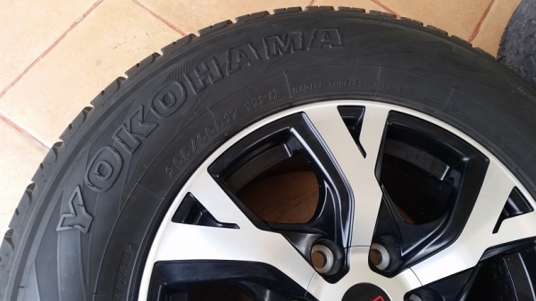 ขายล้อ TRD ขอบ17 พร้อมยาง  265/65R17