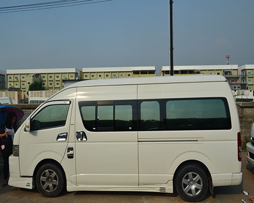 toyota hiace commuter 2.7 vvti