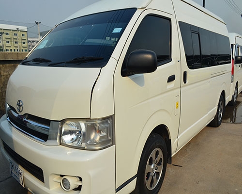 TOYOTA HIACE COMMUTER 2.7 NGV