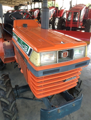 ขายถูก แทรกเตอร์Kubota L1-18 4WD เก่าญี่ปุ่นแท้เดิมๆสภาพสวย