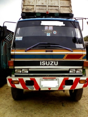 ขายรถบรรทุกสิบล้อดั้มอีซูซู FVZ เครื่อง 175 แรงม้า มีสโลว์ ขายรถบรรทุกสิบล้อดั้มอีซูซู FVZ เครื่อง 175 แรงม้า มีสโลว์