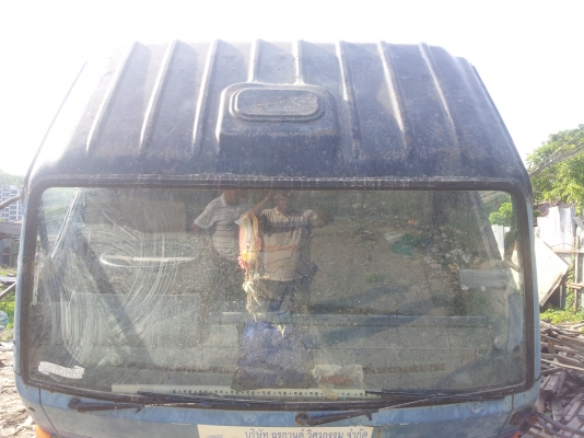 ISUZU NPR 115 กระบะบรรทุกพร้อมใช้เอกสารพร้อมโอนขายราคาถูกๆครับ