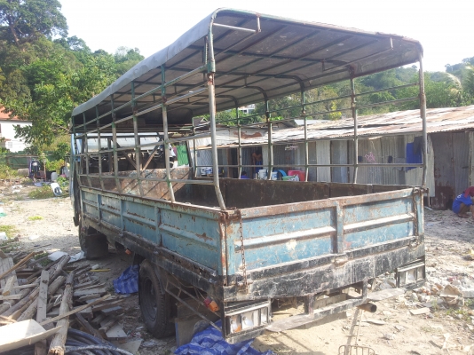 ISUZU NPR 115 กระบะบรรทุกพร้อมใช้เอกสารพร้อมโอนขายราคาถูกๆครับ