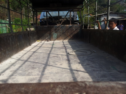 ISUZU NPR 115 กระบะบรรทุกพร้อมใช้เอกสารพร้อมโอนขายราคาถูกๆครับ