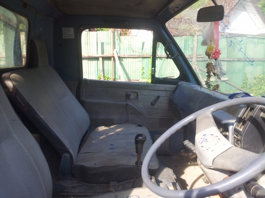 ISUZU NPR 115 กระบะบรรทุกพร้อมใช้เอกสารพร้อมโอนขายราคาถูกๆครับ