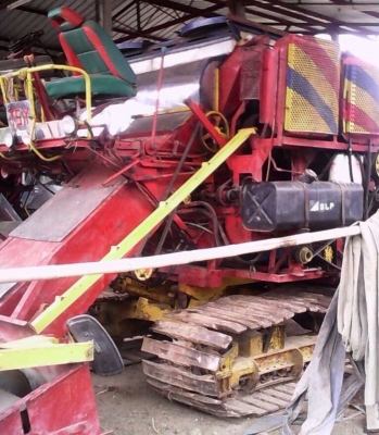 ขายรถเกี่ยวข้าวไทยเส็งยนต์ TSY รุ่น มดตะนอย รถสภาพดีพร้อมทำงานได้เลยครับ เครื่องยนต์ 195 HP ISUZU 6HE1 อุ้ม 2.5 ตัน ปั๊มบนล่างไดกิ้นเบอร์ 22 แห้งดีแรงดีไม่มีเยิ้มครับ ช่วงล่างตัวเดิน 10HT แน่นดีพร้อมใช้งาน ราคาต่อรองได้ครับ ขายรถเกี่ยวข้าวไทยเส็งยนต์ TSY รุ่น มดตะนอย รถสภาพดีพร้อมทำงานได้เลยครับ เครื่องยนต์ 195 HP ISUZU 6HE1 อุ้ม 2.5 ตัน ปั๊มบนล่างไดกิ้นเบอร์ 22 แห้งดีแรงดีไม่มีเยิ้มครับ ช่วงล่างตัวเดิน 10HT แน่นดีพร้อมใช้งาน ราคาต่อรองได้ครับ