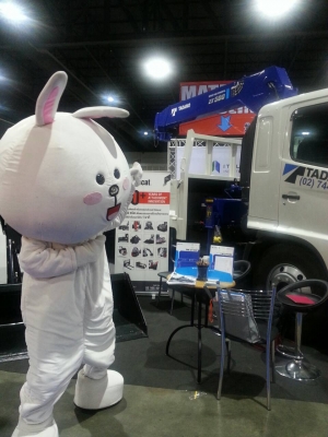 ขายเครนใหม่ติดรถบรรทุก ยี่ห้อTADANO  สนใจติดต่อวิภาดา 081-3194528