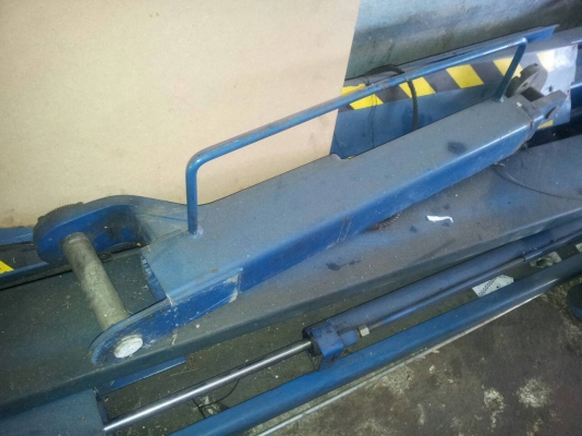 ขาย ลิฟยกรถ  จากเยอรมัน