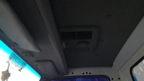 **558,000 บ.ต่อรอง/// 6ล้อตู้แห้ง3บานISUZU NKR130 เทอโบ ** ขาย ISUZU NKR-130 เทอโบ 6ล้อตู้งแห้ง3บาน NKR71LY52E5 4HG1-130Turbo Euro-2 ปี51 เครื่องเดิม เกียร์เดิม เครื่องดี แน่นๆ ครับ แห้งดีไม่เยิ้ม เกียร์สั้น เข้าง่ายไม่มีหลุด ช่วงล่างเดิมๆ คัสซีสวยเดิมๆ ไ