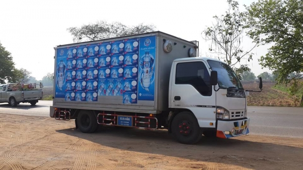 **558,000 บ.ต่อรอง/// 6ล้อตู้แห้ง3บานISUZU NKR130 เทอโบ ** ขาย ISUZU NKR-130 เทอโบ 6ล้อตู้งแห้ง3บาน NKR71LY52E5 4HG1-130Turbo Euro-2 ปี51 เครื่องเดิม เกียร์เดิม เครื่องดี แน่นๆ ครับ แห้งดีไม่เยิ้ม เกียร์สั้น เข้าง่ายไม่มีหลุด ช่วงล่างเดิมๆ คัสซีสวยเดิมๆ ไ