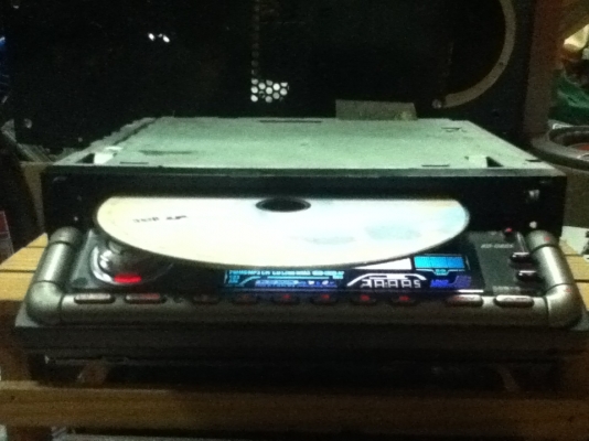 ขายวิทยุ JVC รุ่น KD-G805 "หน้าจอสไลไฟฟ้า" เล่นCD,MP3,FM ขายถูกๆ 1600.-