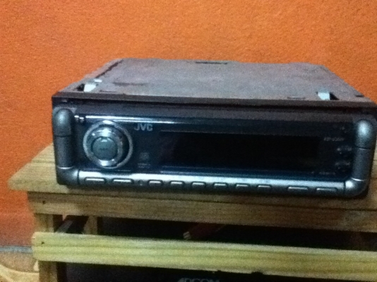 ขายวิทยุ JVC รุ่น KD-G805 "หน้าจอสไลไฟฟ้า" เล่นCD,MP3,FM ขายถูกๆ 1600.-