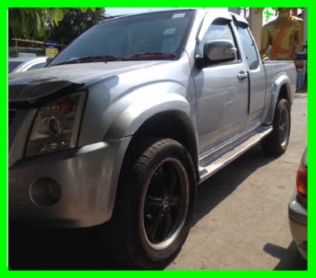 2006 ISUZU 2.5  IQ ไฮแลนด์เดอร์ สีบรอนซ์  รถรู้ประวัติ ไม่เลยเฉี่ชน บรรทุกหนัก มาก่อน จะขายไปเอา Mu-7 ไม่ได้ใช้เ ขาย  440000 บ  โทร 0864085619