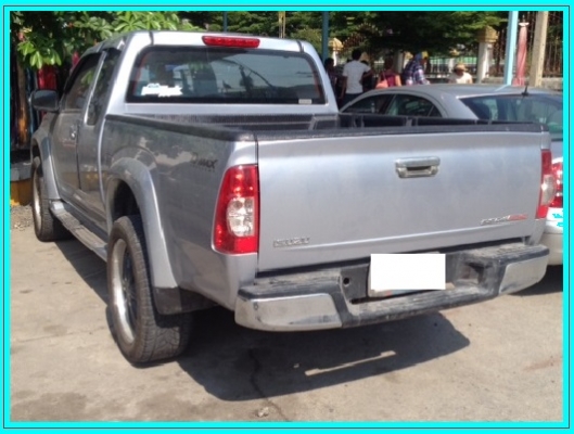 2006 ISUZU 2.5  IQ ไฮแลนด์เดอร์ สีบรอนซ์  รถรู้ประวัติ ไม่เลยเฉี่ชน บรรทุกหนัก มาก่อน จะขายไปเอา Mu-7 ไม่ได้ใช้เ ขาย  440000 บ  โทร 0864085619