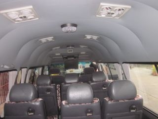 รถตู้ รถตู้