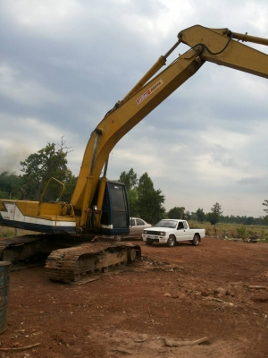 ขายแม็คโคร  KOBELCO SK 200 MART III สภาพพร้อมใช้งาน เครื่องปั้มดี เอวแน่นโซ่ช่วงล่างสวย แอร์เป็น ทำงานไม่โหลดเอกสารใบอินวอยซ์ แต่มีไม่ครบ