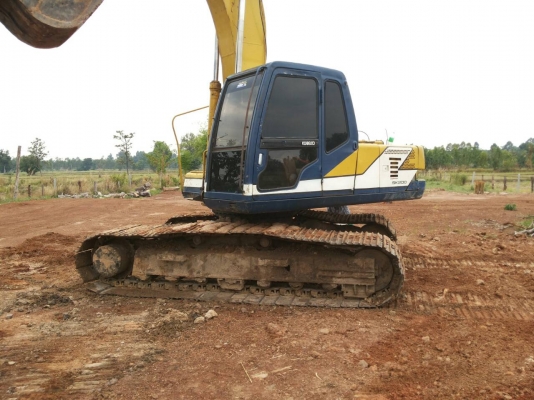 ขายแม็คโคร  KOBELCO SK 200 MART III สภาพพร้อมใช้งาน เครื่องปั้มดี เอวแน่นโซ่ช่วงล่างสวย แอร์เป็น ทำงานไม่โหลดเอกสารใบอินวอยซ์ แต่มีไม่ครบ