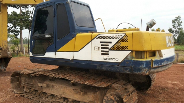 ขายแม็คโคร  KOBELCO SK 200 MART III สภาพพร้อมใช้งาน เครื่องปั้มดี เอวแน่นโซ่ช่วงล่างสวย แอร์เป็น ทำงานไม่โหลดเอกสารใบอินวอยซ์ แต่มีไม่ครบ