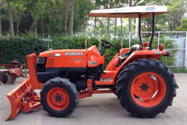 ขายรถไถ Kubota L 3408 (4WD) พร้อมมีดดันหน้าใหม่ และผานพรวน รถพร้อมใช้งานครับ ขายรถไถ Kubota L 3408 (4WD) พร้อมมีดดันหน้าใหม่ และผานพรวน รถพร้อมใช้งานครับ