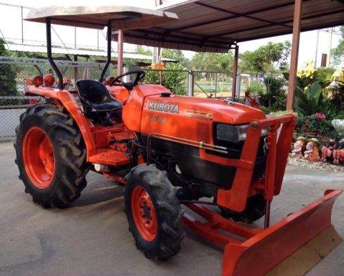 ขายรถไถ Kubota L 3408 (4WD) พร้อมมีดดันหน้าใหม่ และผานพรวน รถพร้อมใช้งานครับ ขายรถไถ Kubota L 3408 (4WD) พร้อมมีดดันหน้าใหม่ และผานพรวน รถพร้อมใช้งานครับ