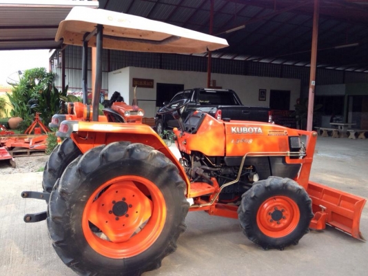 ขายรถไถ Kubota L 3408 (4WD) พร้อมมีดดันหน้าใหม่ และผานพรวน รถพร้อมใช้งานครับ