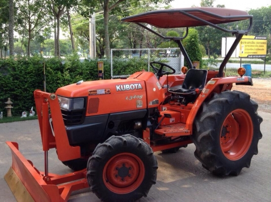 ขายรถไถ Kubota L 3408 (4WD) พร้อมมีดดันหน้าใหม่ และผานพรวน รถพร้อมใช้งานครับ