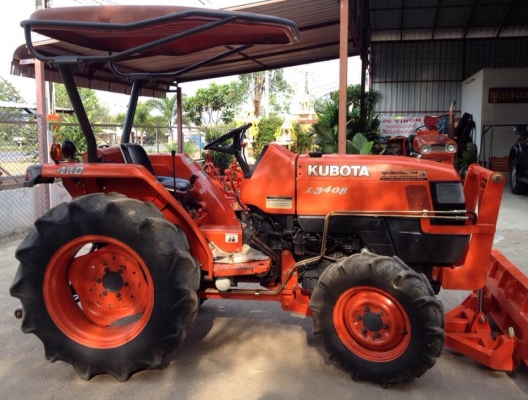 ขายรถไถ Kubota L 3408 (4WD) พร้อมมีดดันหน้าใหม่ และผานพรวน รถพร้อมใช้งานครับ ขายรถไถ Kubota L 3408 (4WD) พร้อมมีดดันหน้าใหม่ และผานพรวน รถพร้อมใช้งานครับ