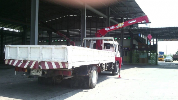 ขายด่วน 6 ล้อ เครน 4.5 ตันFF3H 195แรง ห้างแท้ ยาว 7.20 เมตร รถสวยมากใช้งานได้เลย เอกสารพร้อมโอน