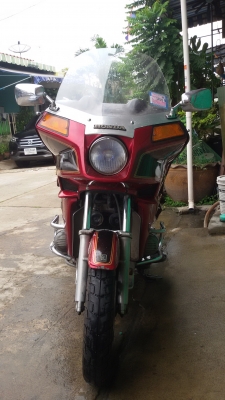 ขาย Honda Gold Wing 1,100 CC ทะเบียนแท้ พร้อมชุดโอน