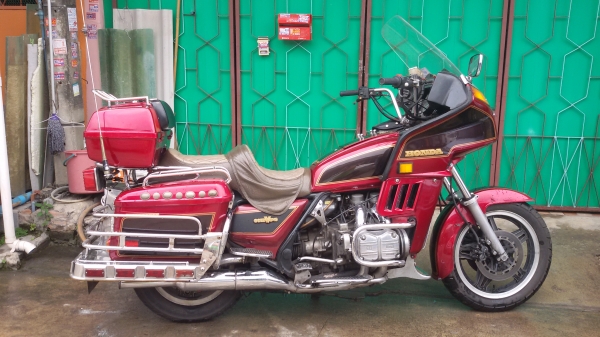ขาย Honda Gold Wing 1,100 CC ทะเบียนแท้ พร้อมชุดโอน