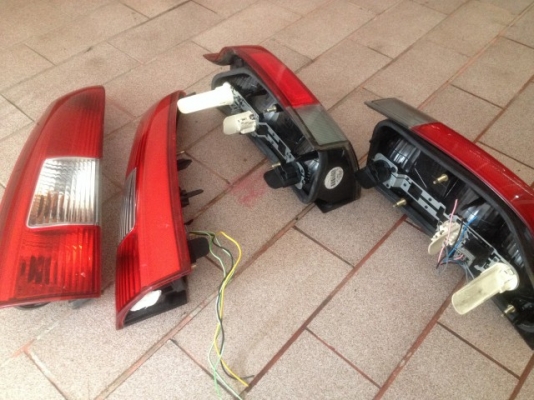 ไฟท้าย VOLVO V70 ของเก่าญี่ปุ่นสภาพตามรูป