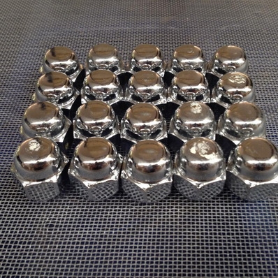 น็อตล้อรถเก๋งกะบะหลายรายการ สอบถามได้ครับตามรูป