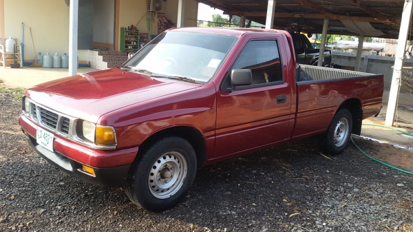 ISUZU SPARK EX 90HP 2500 มังกรทองยอดประหยัด  สวยเดิมน่าใช้ เครื่องแน่น เกียร์ดี แอร์เติมน้ำยาหนาว  สีสวยทั้งคัน รถพร้อมใช้