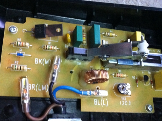 ฟุตสวิทช์( สวิทช์เท้าเหยียบ) มีเยอะของใหม่พร้อมใข้งาน สามารถใข้เป็นการเร่ง-ลดรอบของมอเตอร์ได้ด้วย