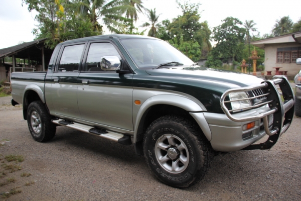 4WD ปี01 เครื่องดี คัชชีสวย และมีรถราคาถูกๆราคาส่ง. ราคาพ่อค้า. เชิญชมรายละเอืยด.http://www.rodban.net/ 4WD ปี01 เครื่องดี คัชชีสวย และมีรถราคาถูกๆราคาส่ง. ราคาพ่อค้า. เชิญชมรายละเอืยด.http://www.rodban.net/