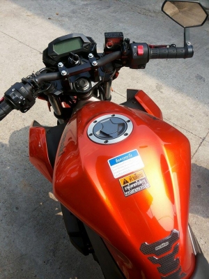 ขายคับ z250SL 2014 รถออกศูนย์เมื่อปลายปี  ใช้งานมาแค่ 1000กว่าโล  สภาพออกศูนย์คับ  ประกันหมด ปลายปีนี้  พร้อมของแต่งตามรูป   เปิดราคา 110000 คับ ต่อรองได้   รถอยู่ฉะเชิงเทราคับ สนใจโทร 090-3120561 Line: nooksh.