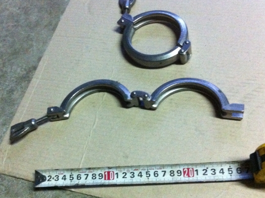 ขุดล็อกและถอดขิ้นงานจากเพลาอันละ150 บาท มีขนาด 3 นิ้วและ1.5 นิ้ว