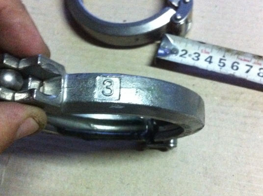 ขุดล็อกและถอดขิ้นงานจากเพลาอันละ150 บาท มีขนาด 3 นิ้วและ1.5 นิ้ว