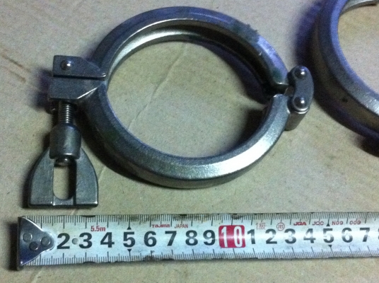 ขุดล็อกและถอดขิ้นงานจากเพลาอันละ150 บาท มีขนาด 3 นิ้วและ1.5 นิ้ว