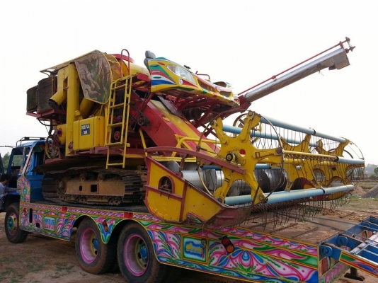 ขายรถเกี่ยวข้าว+เทรลเลอร์ สภาพพร้อมใช้งาน เอกสารพร้อมโอน สนใจโทร 090-8588220คุณนะ 093-3258446คุณบิวตี้ ID:narong498 หรือ www.truck.in.th/498 หรือเพจFacebook ณรงค์ ซื้อขายรถมือสอง (เว็บไซต์ส่วนตัว)