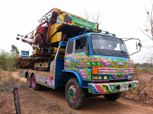 ขายรถเกี่ยวข้าว+เทรลเลอร์ สภาพพร้อมใช้งาน เอกสารพร้อมโอน สนใจโทร 090-8588220คุณนะ 093-3258446คุณบิวตี้ ID:narong498 หรือ www.truck.in.th/498 หรือเพจFacebook ณรงค์ ซื้อขายรถมือสอง (เว็บไซต์ส่วนตัว)