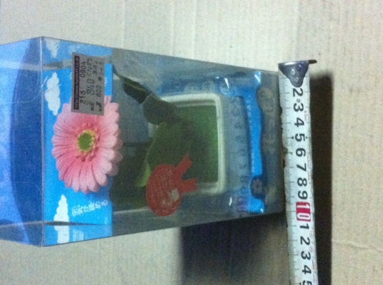 ต้นไม้ประดับจากญี่ปุ่น ตามภาพยังอยู่ในแพ็คไม่ได้แกะ (ไม่แน่ใจในการใข้งานยังว่าจะเป็นแบบโยกหรือก้อไม่แน่ใจ)