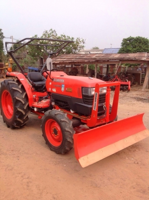 แทรกเตอร์คูโบต้า 4508 สภาพดีพร้อมใช้งาน มีผานดันหน้า และ  โรตารี่