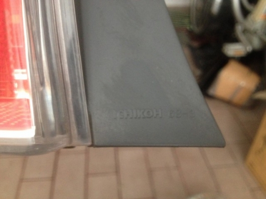 ไฟท้ายขาวโตต้า WIHS ของเก่าญี่ปุ่นเเท้สภาพสวย ไฟท้ายขาวโตต้า WIHS ของเก่าญี่ปุ่นเเท้สภาพสวย