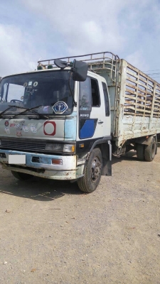 ขาย รถบรรทุก 6 ล้อ HINO 195 แรง ยาว 6.5 เมตร