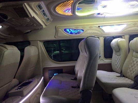 TOYOTA. COMMUTER 2.5 ปี 12 เกีย ทัมดา