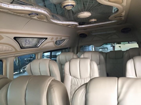 TOYOTA. COMMUTER 2.5 ปี 12 เกีย ทัมดา