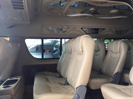 TOYOTA. COMMUTER 2.5 ปี 12 เกีย ทัมดา